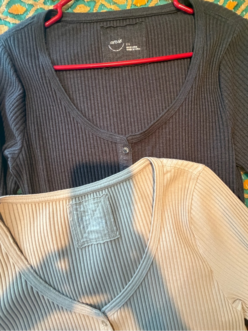 Like new Aerie Ribbed Button-Front V-Neck L/S tops- Cream and Charcoal Lg - Picture 2 of 5